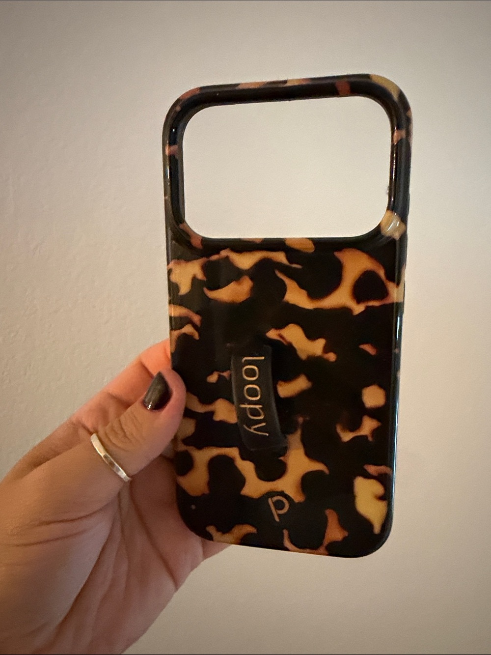 Loopy Case Tortoiseshell Grip Phone Case in Brown and Black
